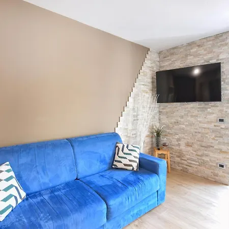 Апартаменты In With Wifi *